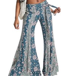 Free People Bali Sultry boho floral wide bell bottom pull on pants S